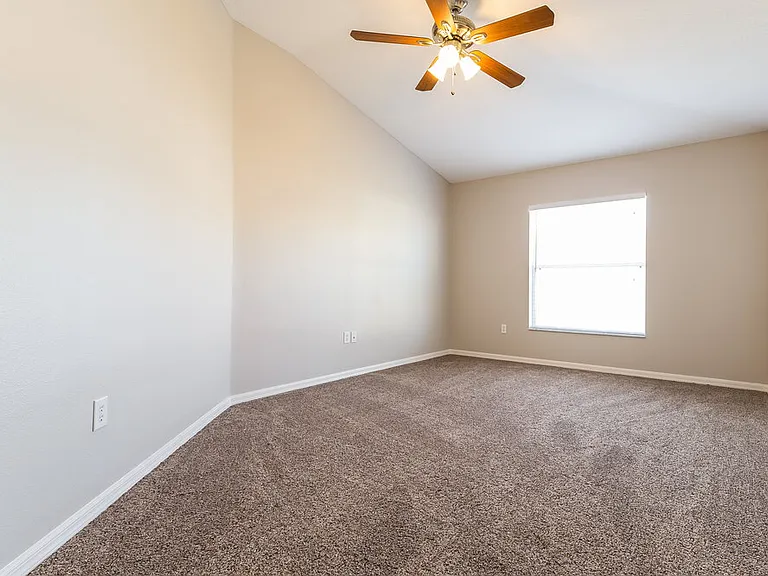 12008 Butler Woods Cir — Photo 7