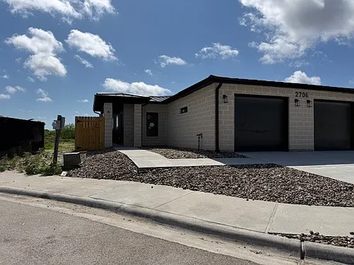 2706 Grace Cir #A Photo 1