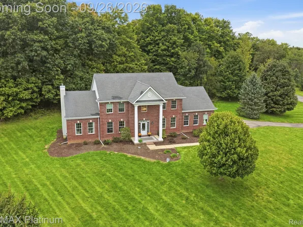 7035 Winters Ct, Dexter, MI 48130