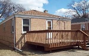 Side view of porch