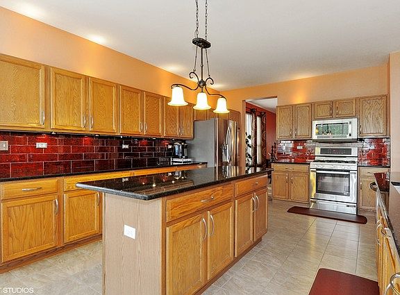 5th image of 1326 Danhof Dr