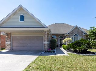 2455 Amberwood Dr, Beaumont, TX 77713