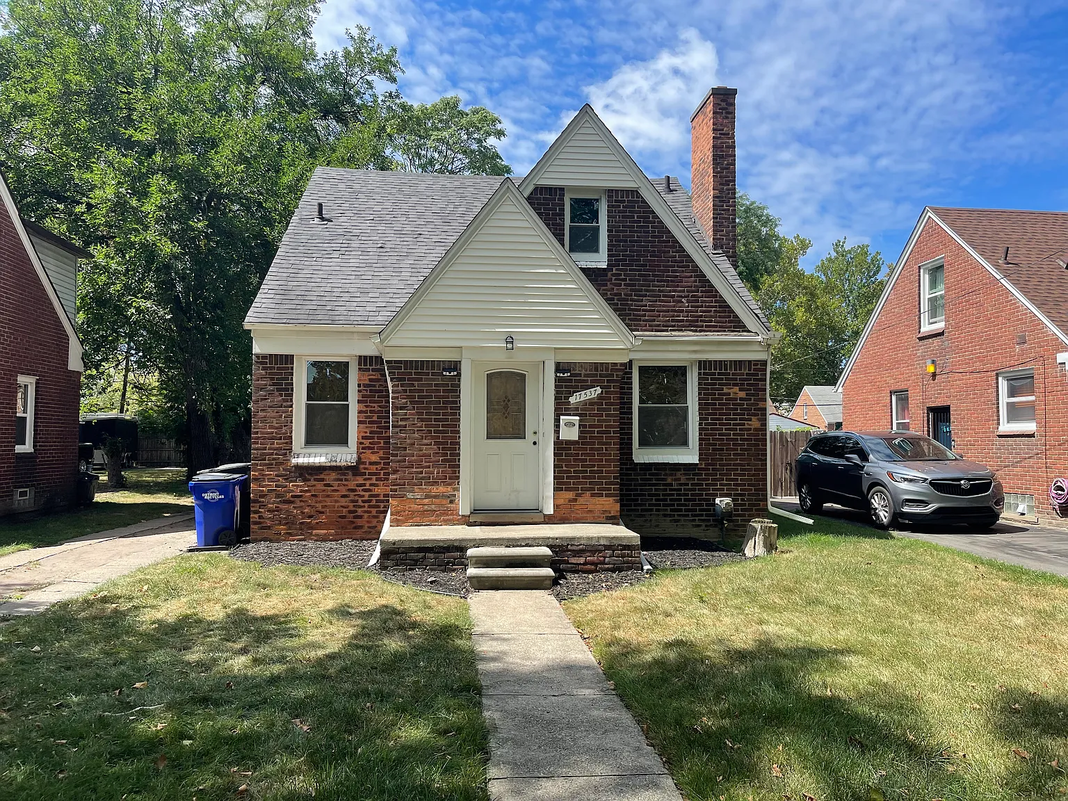 4 bed, 1.5 bath, 1800 sqft, $1,675 — Photo 1