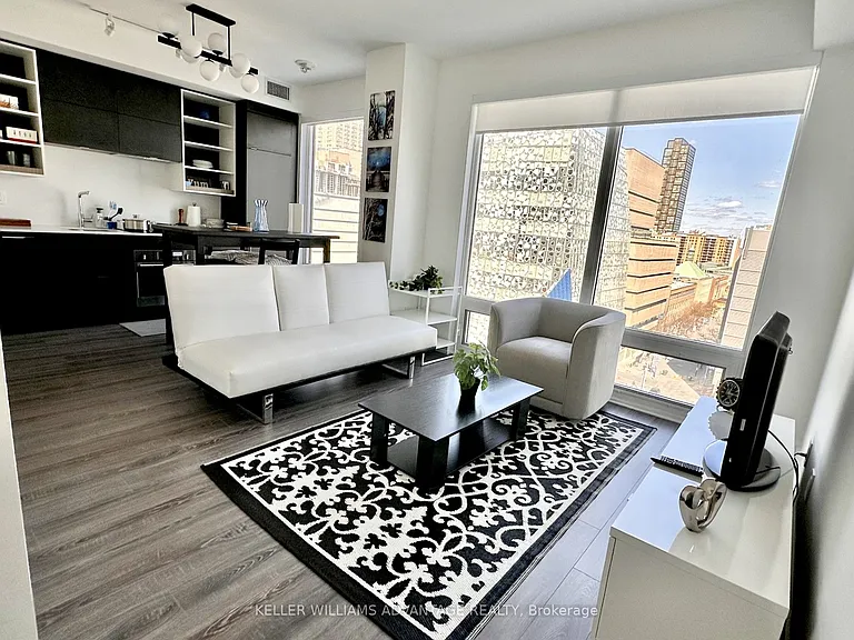 20 Edward St #802 — Photo 1
