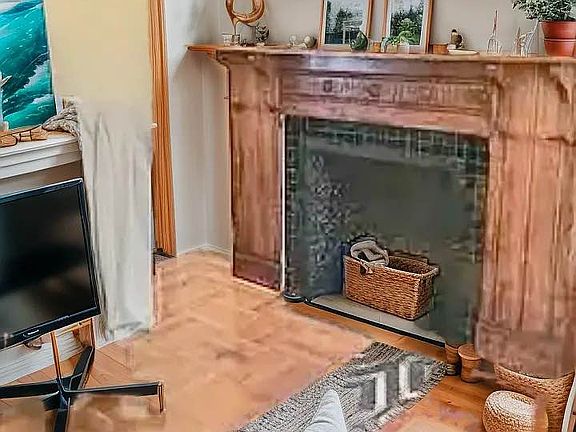 2nd image of 57 W 82nd St APT 4