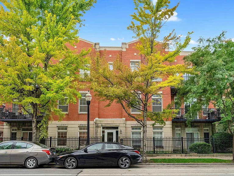 1406 S Halsted St #3B — Photo 1