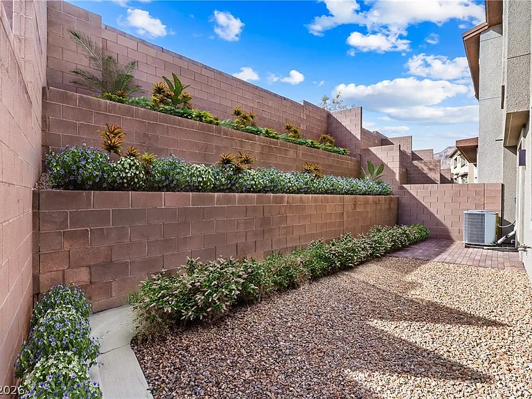 633 Infinity Ridge St — Photo 24