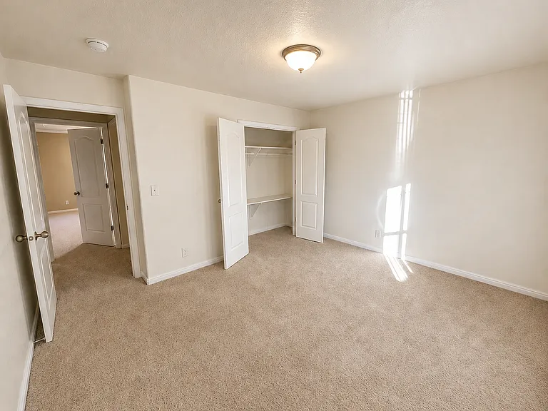 956 W Burro Way — Photo 8