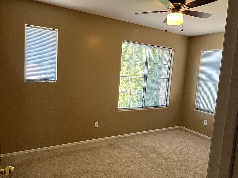 17743 W Hearn Rd — Photo 18