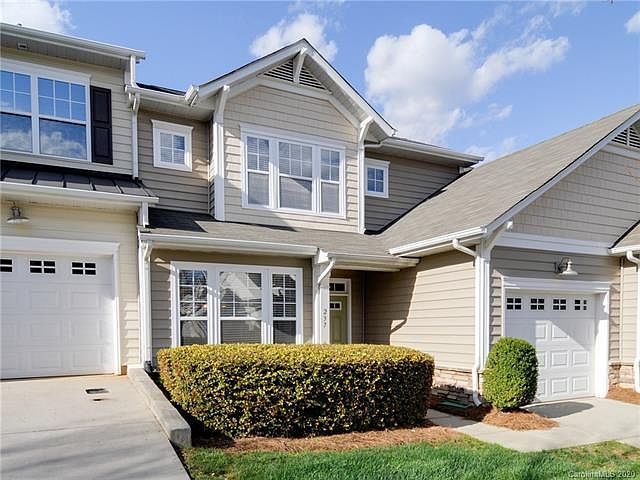 1st image of 237 Park View Dr