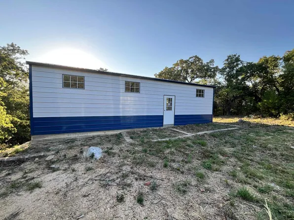 347 Pine Rd, Nocona, TX 76255