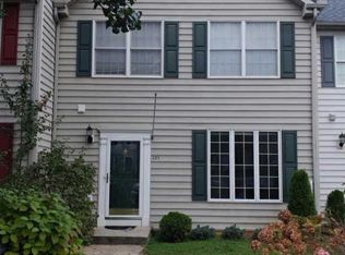 205 Morningside Dr, Falling Waters, WV 25419