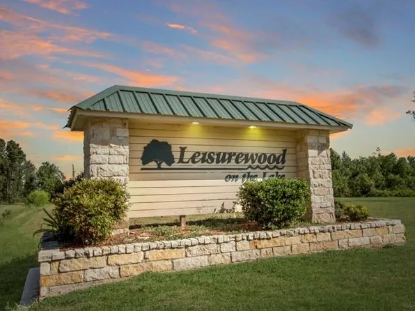 16 Falcon Point, Onalaska, TX 77360