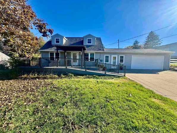 3840 Chicago Ave, Dubuque, IA 52001