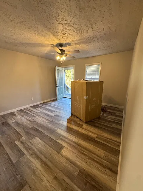 Tiger Lilee Cove - 711-6 — Photo 2