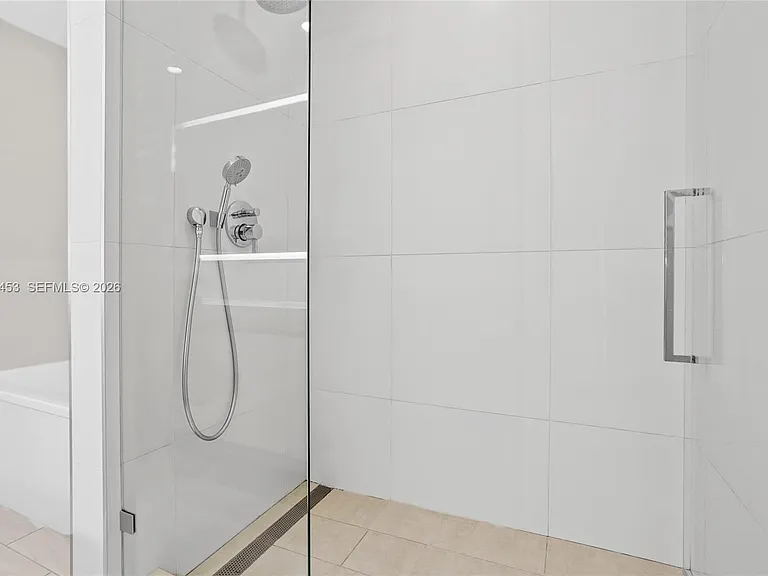 2000 Metropica Way #2504 — Photo 16