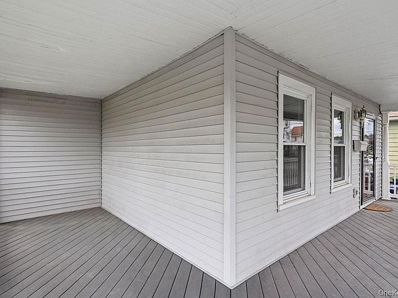 3rd image of 29 Blauvelt Avenue