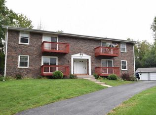 1516 Camden Ct, Waukesha, WI 53186