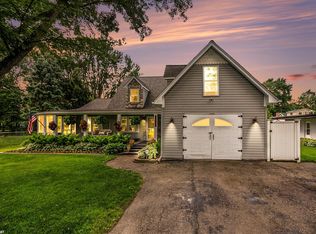 27620 Riviera St, Harrison Township, MI 48045