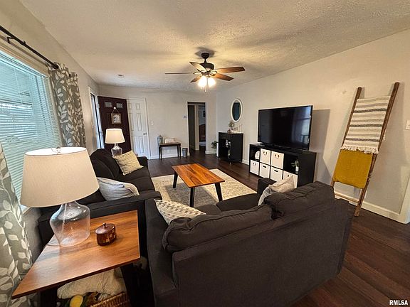 4th image of 2001 W Calhoun Ave