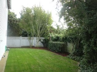 2423 NW 60th St, Seattle, WA 98107