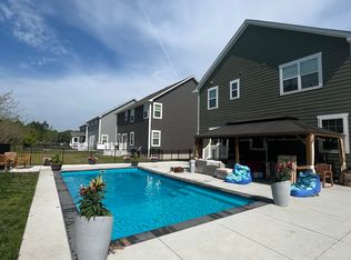 773 Big Bear Ln, Chesapeake, VA 23323