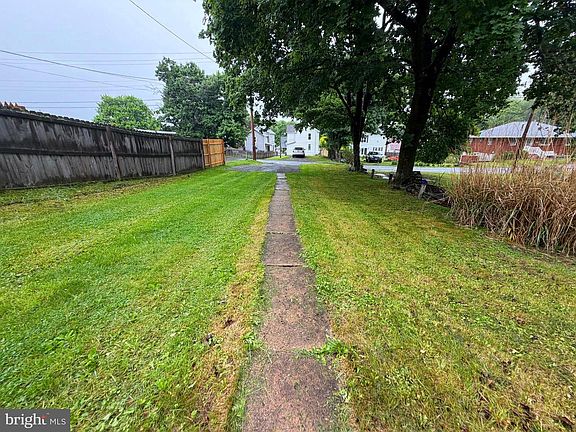 5th image of 113 W Main St