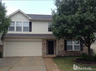656 Hollowood Ln, Avon, IN