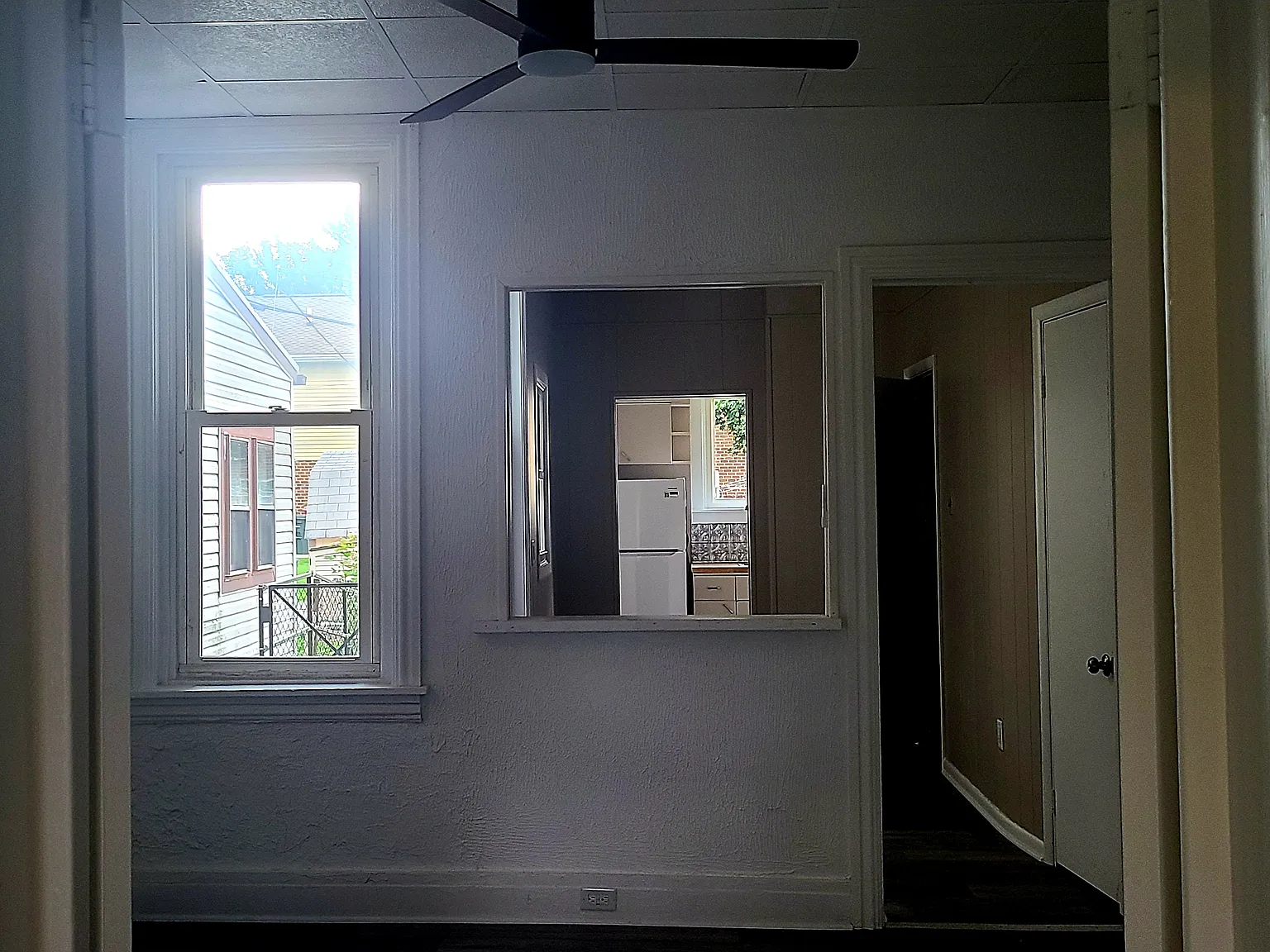 1127 Walnut St — Photo 4