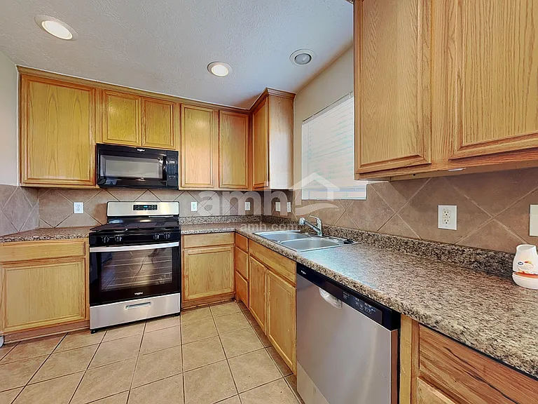 9031 Ferndale View Dr — Photo 3