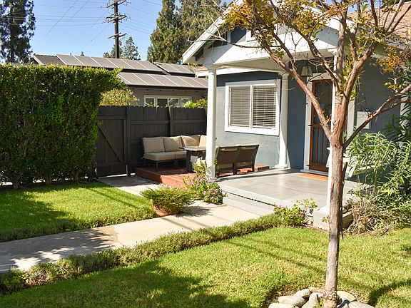 5th image of 719 S California Ave