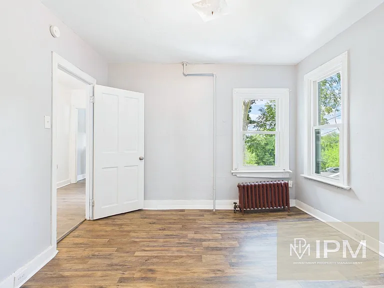 23 E South St — Photo 7