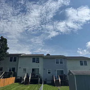 242 E 6th St — Photo 10