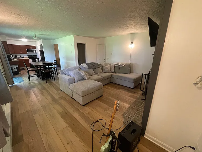 2902 Forest Ln — Photo 6
