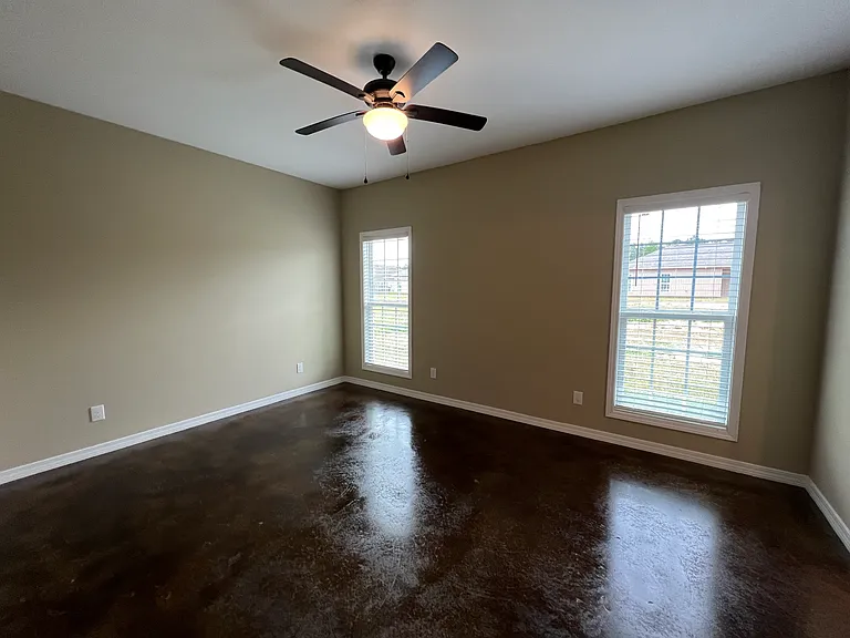 33121A Stables Dr — Photo 14