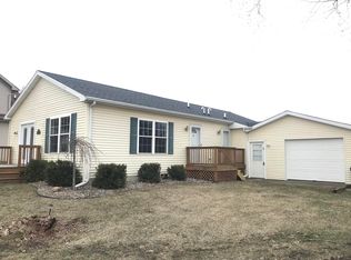 793 Lake Dr, Coldwater, MI 49036