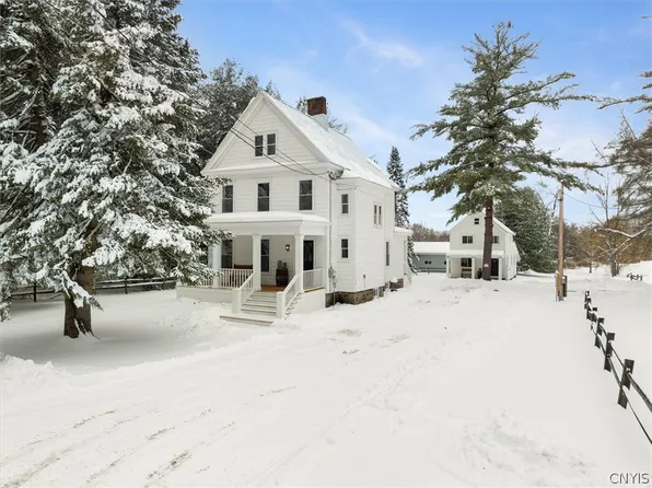 9020 Mill St, Stittville, NY 13469