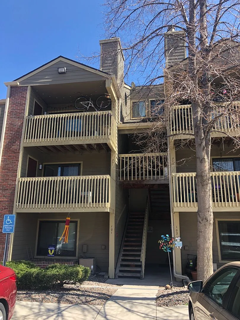 2 bed/2 bath condo in Arvada — Photo 1