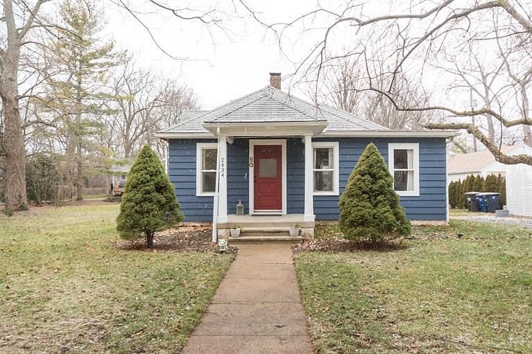 1st image of 2434 Tremmel Ave