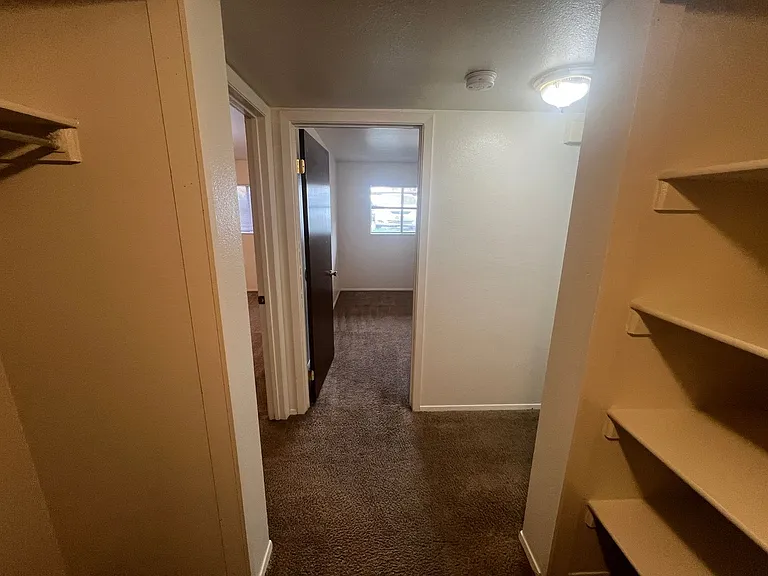 4693 S Brookwillow Cv #B — Photo 19