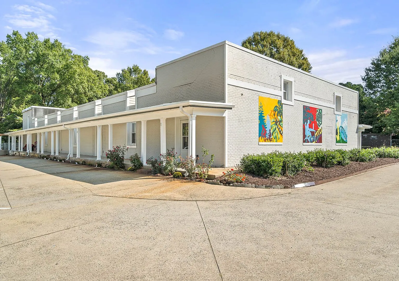 Must See! 604 E Iredell Ave Mooresville, Nc — Photo 1