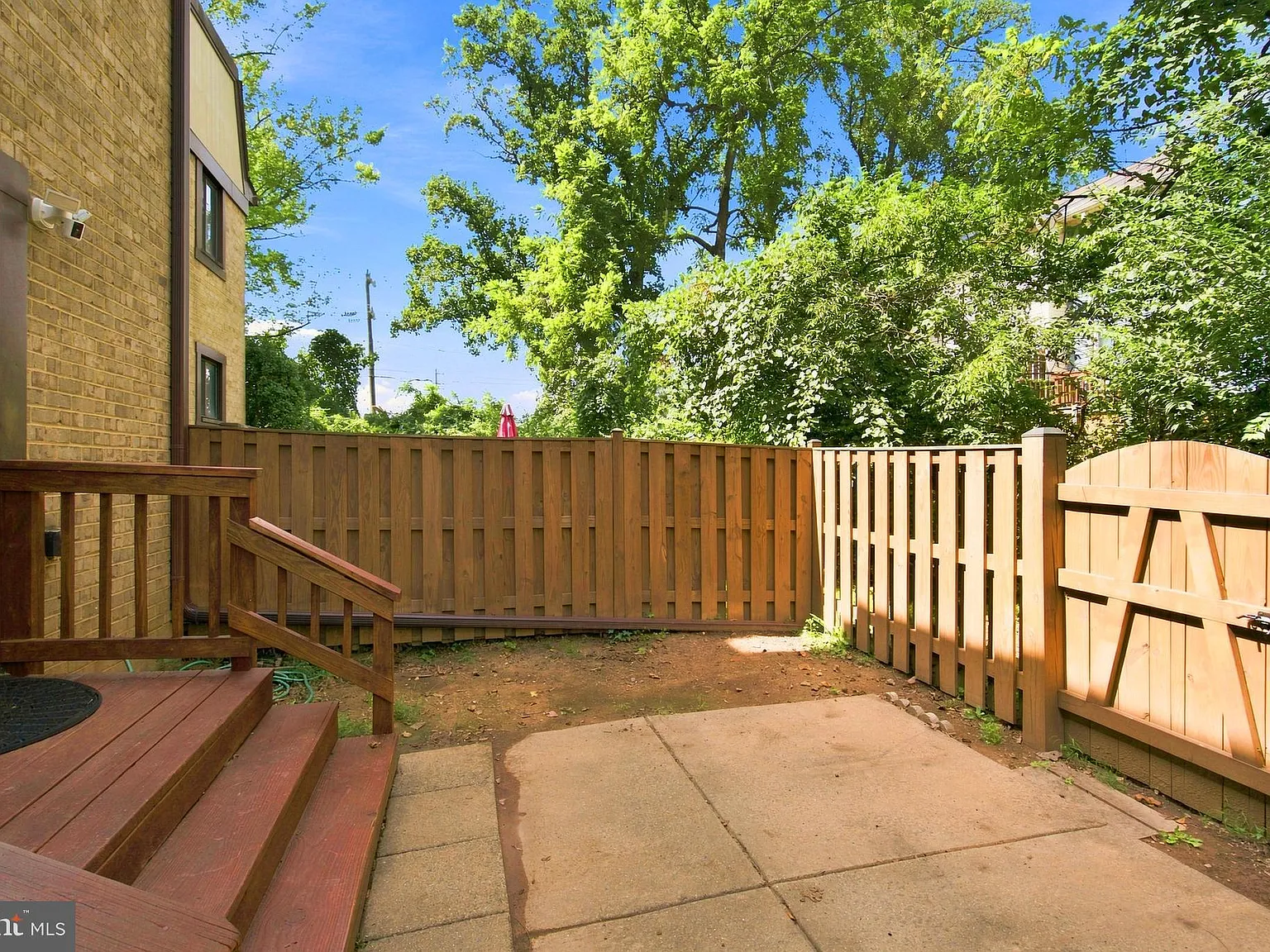 Treebrooke Condo — Photo 3