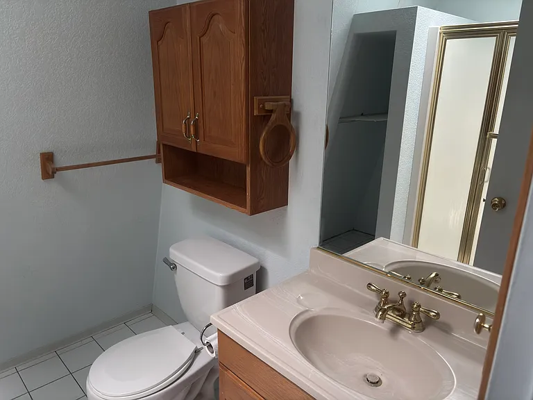 542 Cottage Ln #C — Photo 5