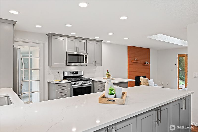 4th image of 15316 NE 201st Street