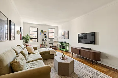 657 East 26th Street