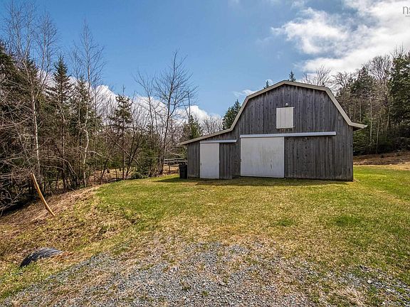 209 Arrowhead Dr, Enfield, NS B2T 1G9 | MLS #202402888 | Zillow