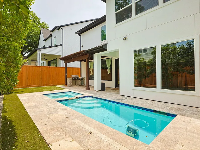 2518 Southgate Blvd — Photo 45