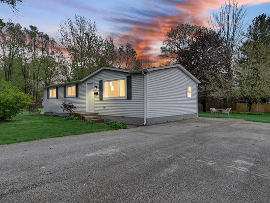 223 E Washington Ave, New Chicago, IN 46342