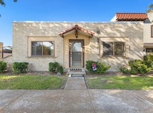 6631 Crown Rdg, San Antonio, TX 78239
