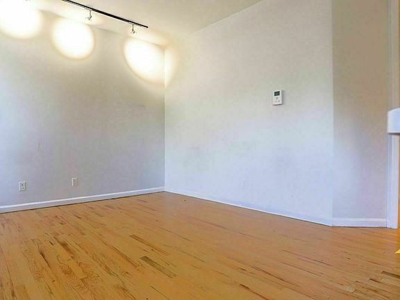 5th image of 419 Jefferson Ave #2FF